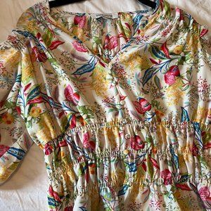 Colorful Floral Fitted Waist Top with Buttons